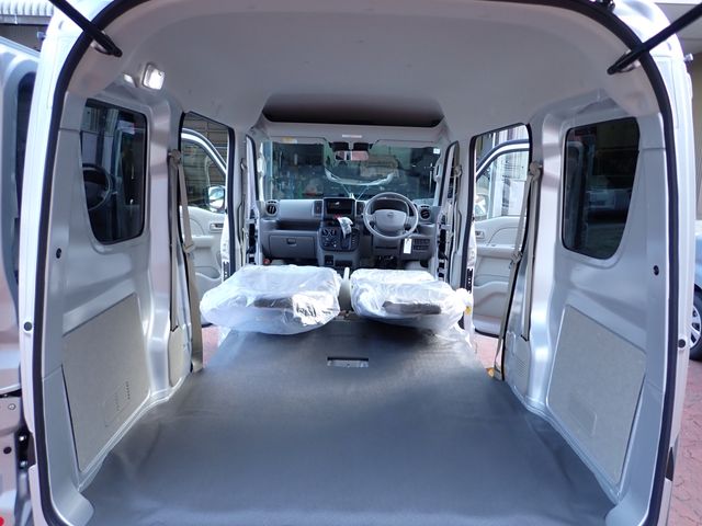 NISSAN CLIPPER VAN 2026 Image 31