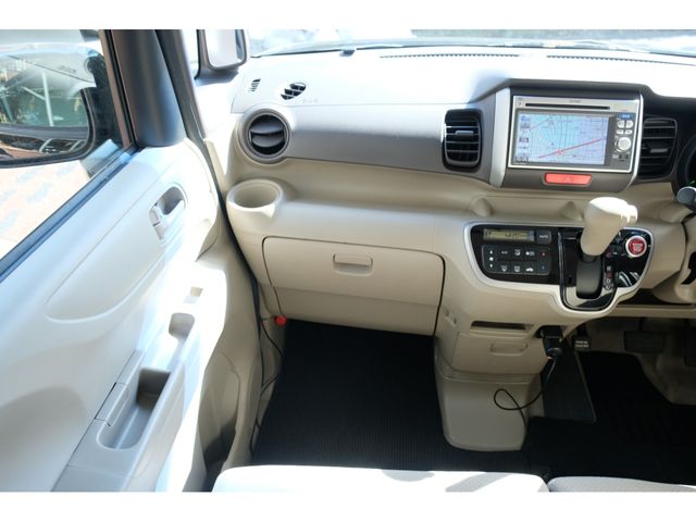 HONDA N BOX 2012 Image 31