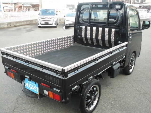 DAIHATSU HIJET TRUCK 4WD 2022 Image 31