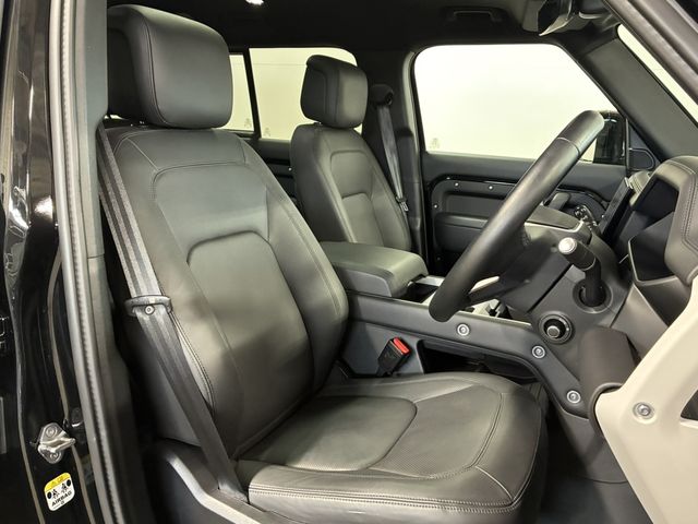 ROVER DEFENDER 2025 Image 31