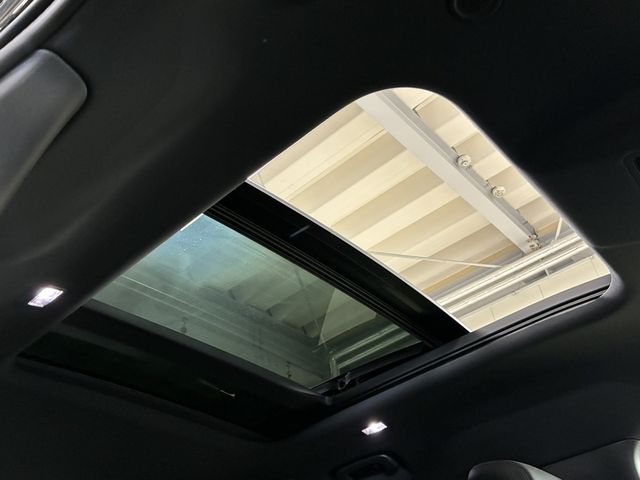 ROVER DEFENDER 2025 Image 31