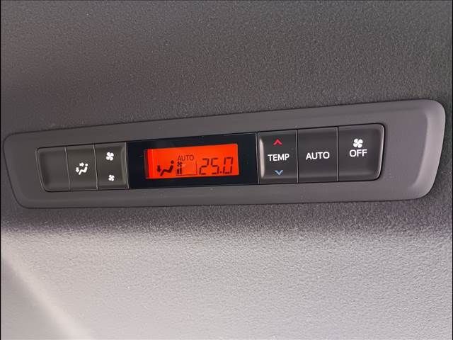 TOYOTA ESQUIRE 4WD 2017 Image 31