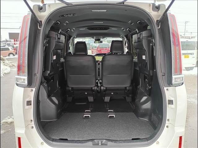 TOYOTA ESQUIRE 4WD 2017 Image 31