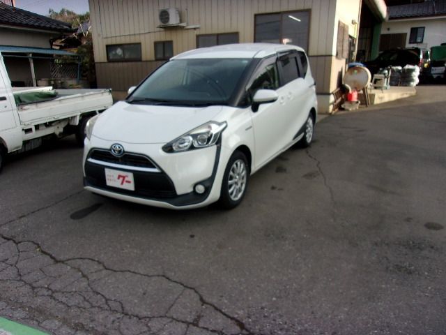 TOYOTA SIENTA HYBRID 2017 Image 31