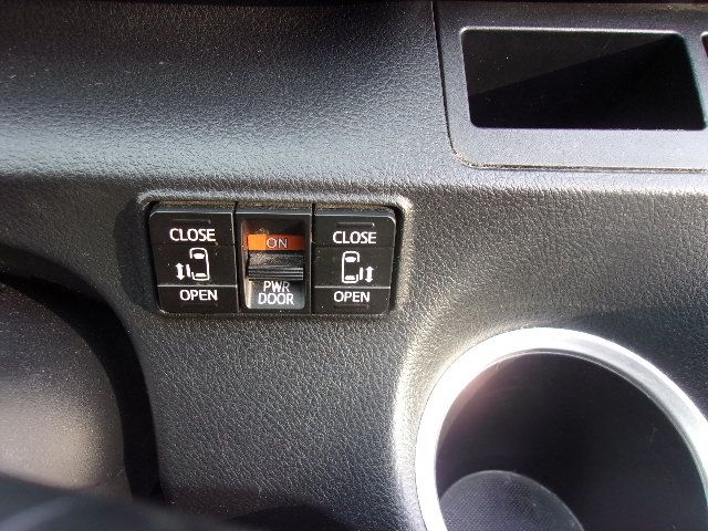 TOYOTA SIENTA HYBRID 2017 Image 31