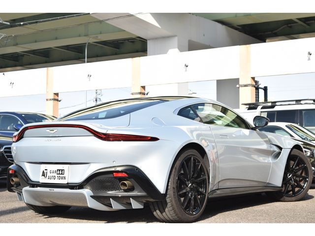 ASTON MARTIN ASTON MARTIN 2019 Image 31
