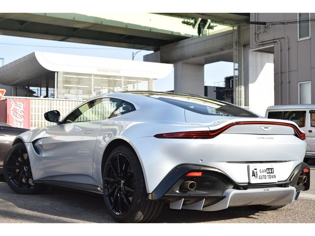 ASTON MARTIN ASTON MARTIN 2019 Image 31