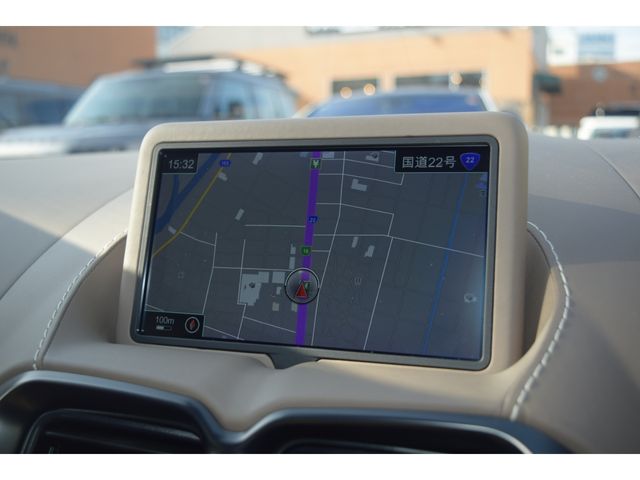 ASTON MARTIN ASTON MARTIN 2019 Image 31