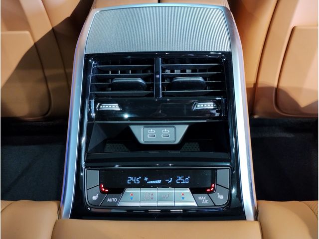 BMW 8SERIES GRAN COU 2021 Image 31