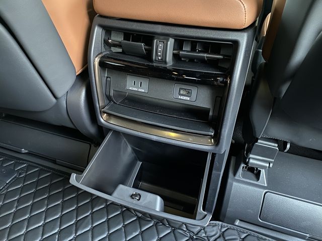 TOYOTA VELLFIRE  HYBRID 2026 Image 31