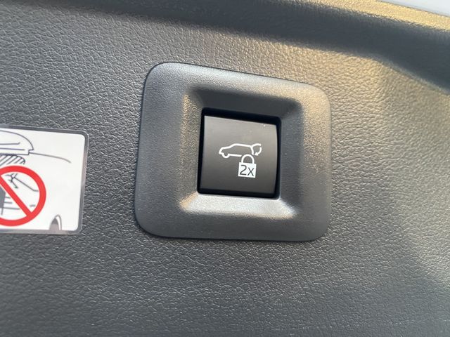 TOYOTA VELLFIRE  HYBRID 2026 Image 31