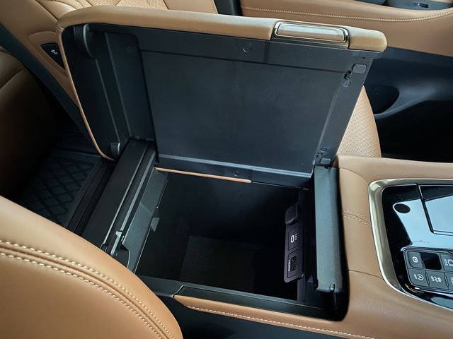 TOYOTA VELLFIRE  HYBRID 2026 Image 31