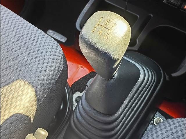 DAIHATSU HIJET TRUCK 4WD 2021 Image 31