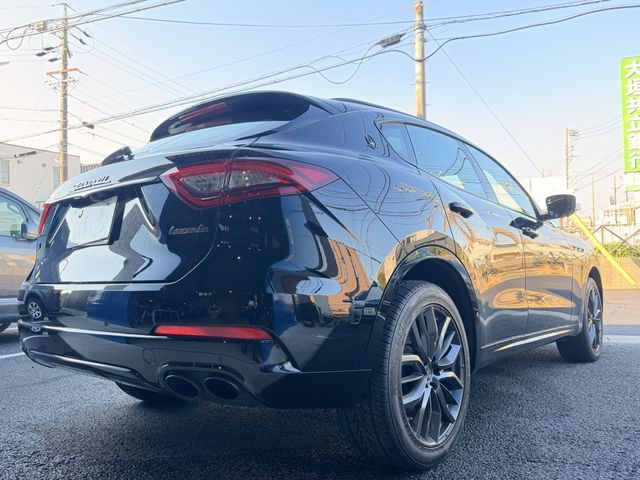 MASERATI LEVANTE 2019 Image 31