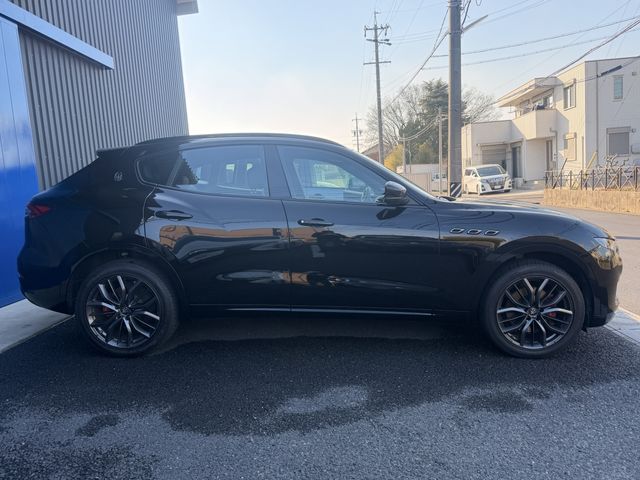 MASERATI LEVANTE 2019 Image 31