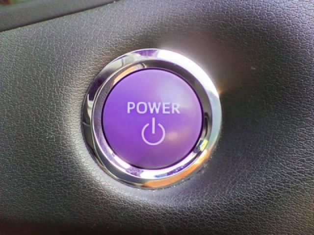 TOYOTA CROWN SEDAN HYBRID 4 2019 Image 31