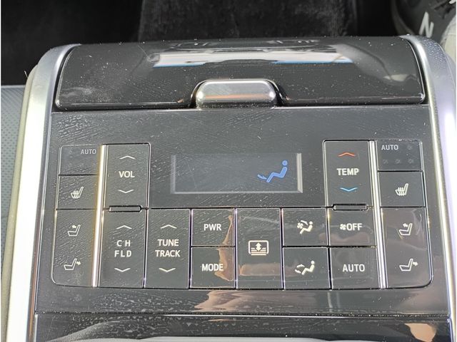 TOYOTA CROWN SEDAN HYBRID 4 2019 Image 31