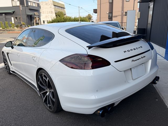 PORSCHE PANAMERA 2012 Image 31