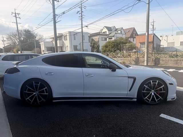 PORSCHE PANAMERA 2012 Image 31