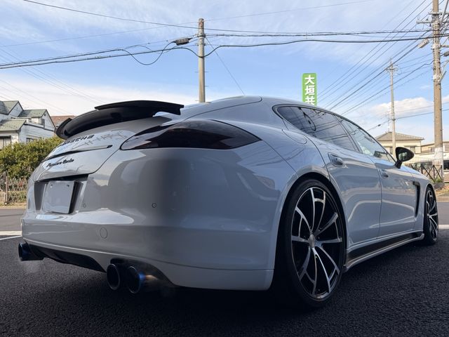 PORSCHE PANAMERA 2012 Image 31