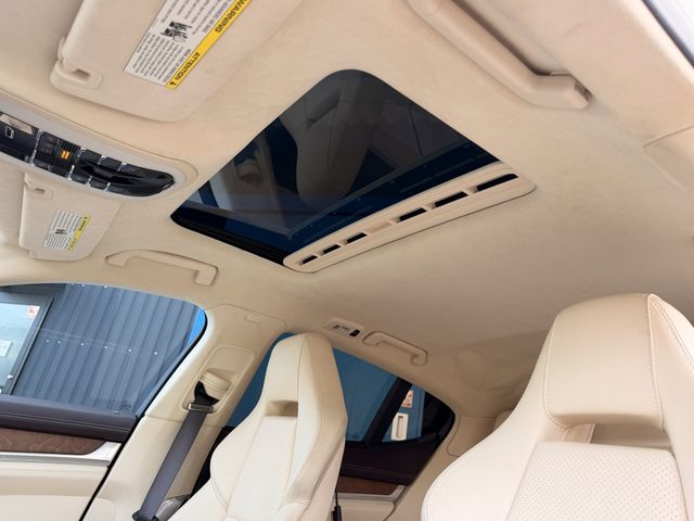 PORSCHE PANAMERA 2012 Image 31