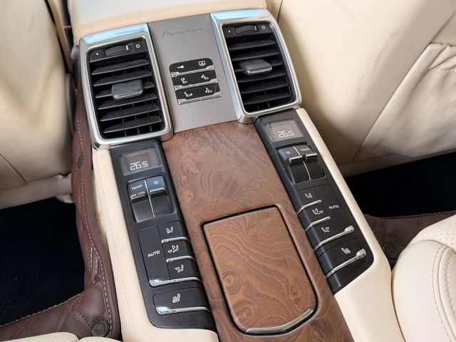 PORSCHE PANAMERA 2012 Image 31