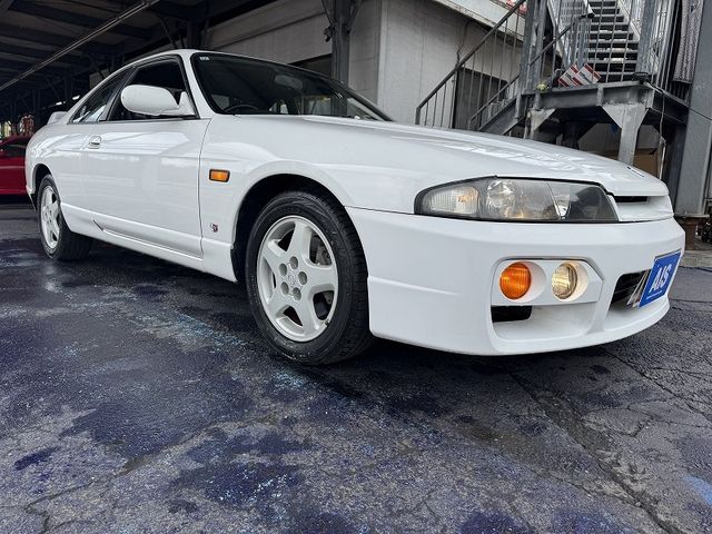NISSAN SKYLINE COUPE 1997 Image 31