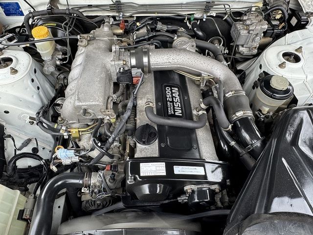 NISSAN SKYLINE COUPE 1997 Image 31