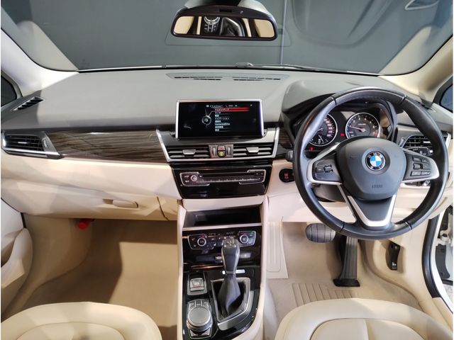 BMW 2SERIES ACTIVE T 2016 Image 31