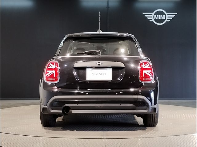 BMW MINI ONE 5DOOR 2022 Image 31