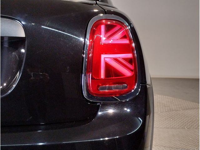 BMW MINI ONE 5DOOR 2022 Image 31