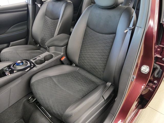 NISSAN LEAF 2024 Image 31
