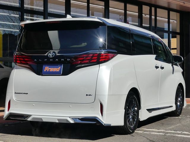 TOYOTA ALPHARD HYBRID 2026 Image 31