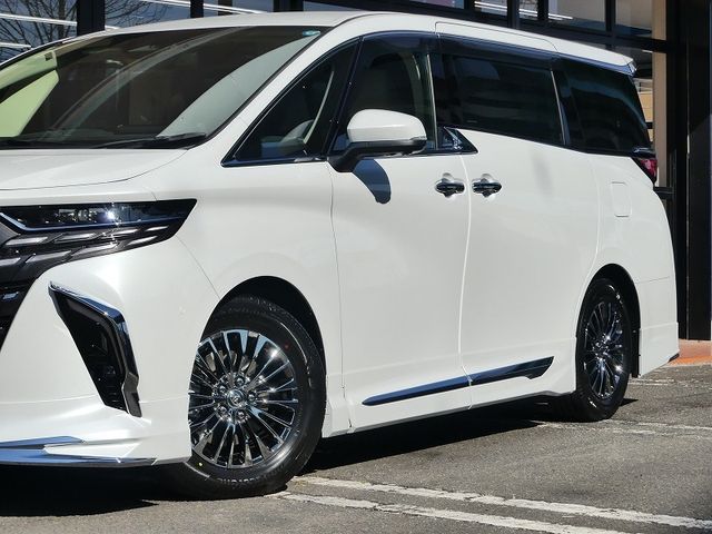 TOYOTA ALPHARD HYBRID 2026 Image 31
