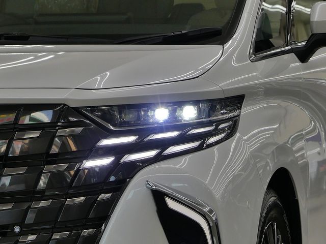 TOYOTA ALPHARD HYBRID 2026 Image 31