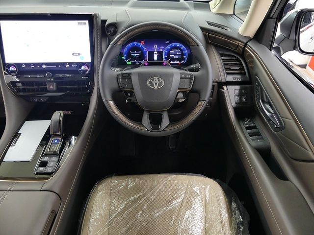 TOYOTA ALPHARD HYBRID 2026 Image 31