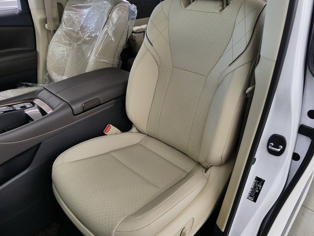 TOYOTA ALPHARD HYBRID 2026 Image 31