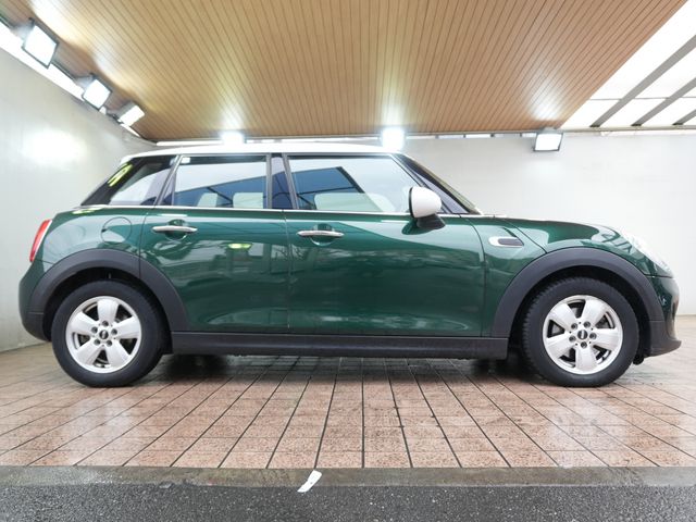 BMW MINI COOPER 5DOO 2014 Image 31