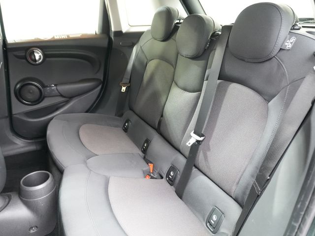 BMW MINI COOPER 5DOO 2014 Image 31