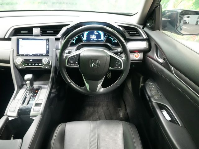 HONDA CIVIC SEDAN 2018 Image 31