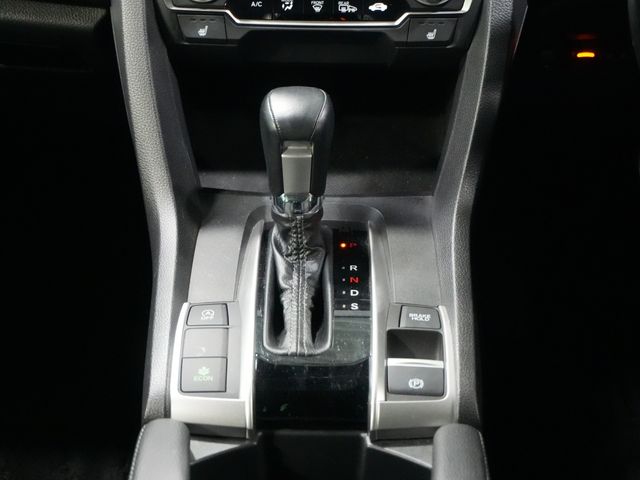 HONDA CIVIC SEDAN 2018 Image 31