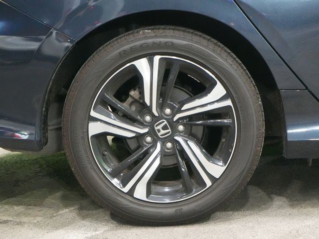 HONDA CIVIC SEDAN 2018 Image 31