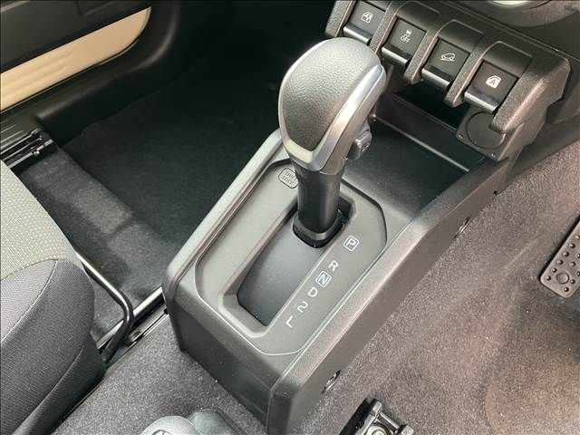 SUZUKI JIMNY 4WD 2025 Image 31