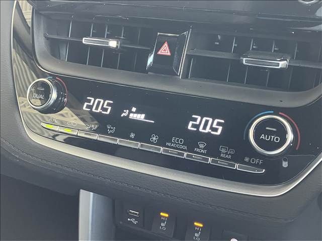 TOYOTA COROLLA CROSS HYBRID 2023 Image 31