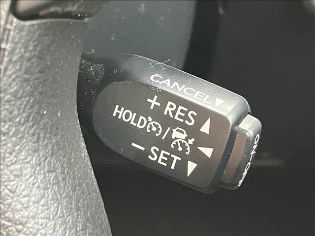 TOYOTA LANDCRUISER PRADO 2023 Image 31