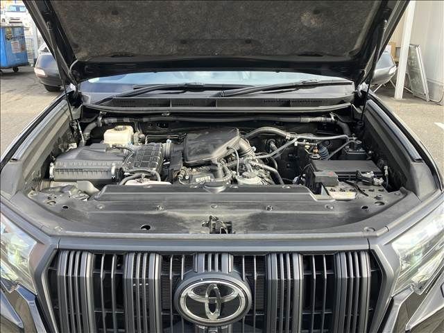 TOYOTA LANDCRUISER PRADO 2023 Image 31