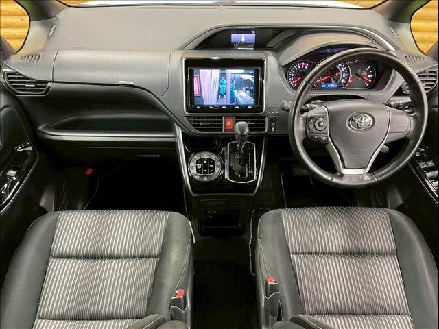 TOYOTA VOXY 2018 Image 31