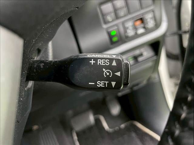 TOYOTA VOXY 2018 Image 31