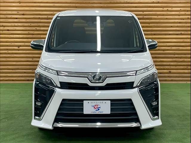 TOYOTA VOXY 2018 Image 31