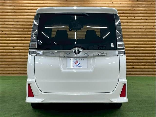 TOYOTA VOXY 2018 Image 31